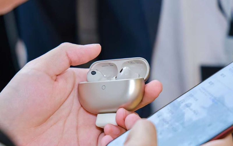 Dung lượng pin đến 33 giờ