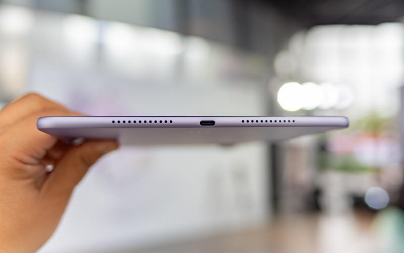 Pin lớn 10.100mAh và sạc 40W