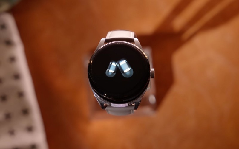 Hệ điều hành mượt mà và hỗ trợ tập luyện AI