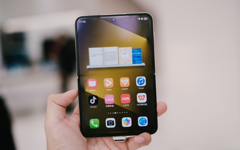 Màn hình chính tỷ lệ độc đáo 16:10