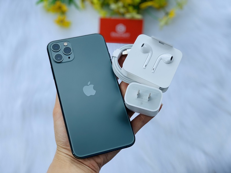 iPhone 11 Pro sở hữu viên pin có dung lượng khá lớn.