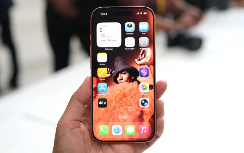 iPhone 17 Pro có màn hình OLED 6.3 inch nhỏ gọn