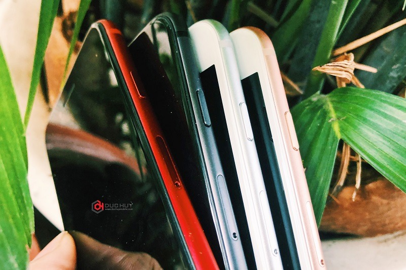iphone 8 cũ đánh giá cạnh bên 