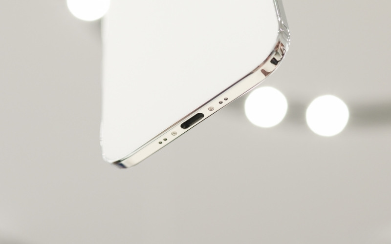 Dung lượng pin 3.000mAh và sạc nhanh 35W