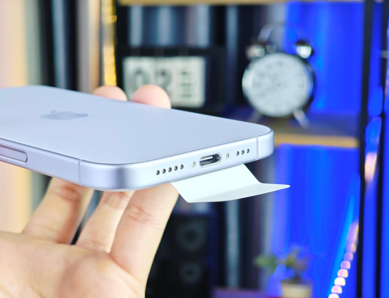 Pin 3.692 mAh đáp ứng nhu cầu giải trí đa dạng suốt cả ngày