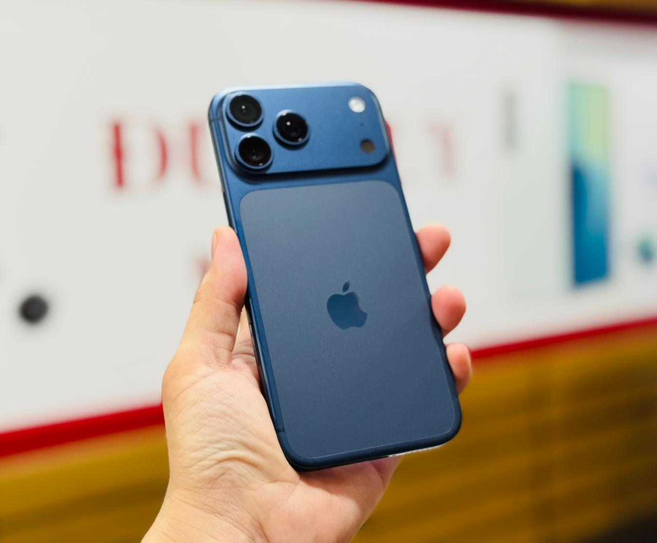trên tay iPhone 17 Pro Max 512GB