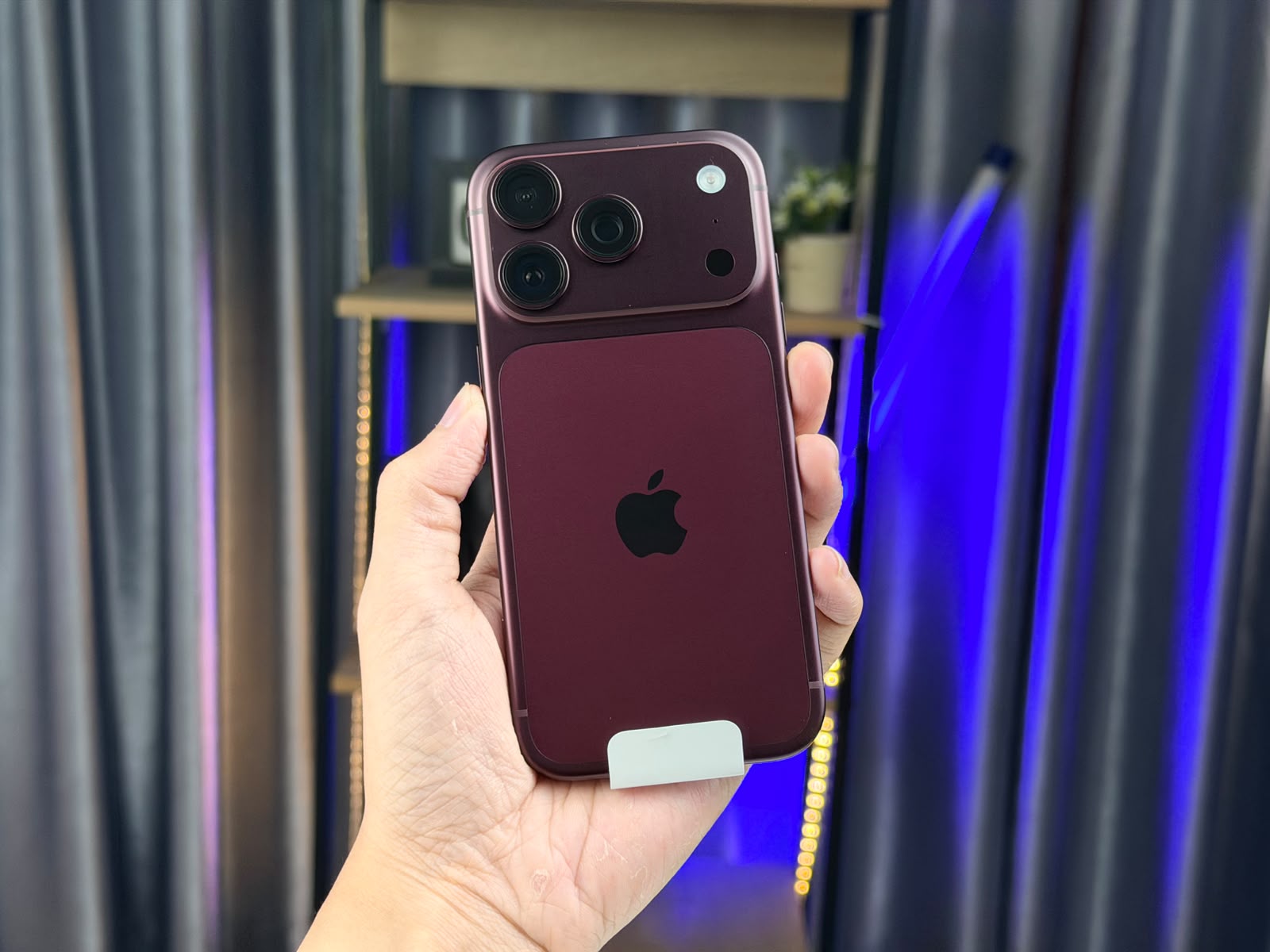 iPhone 18 Pro có thiết kế cao cấp