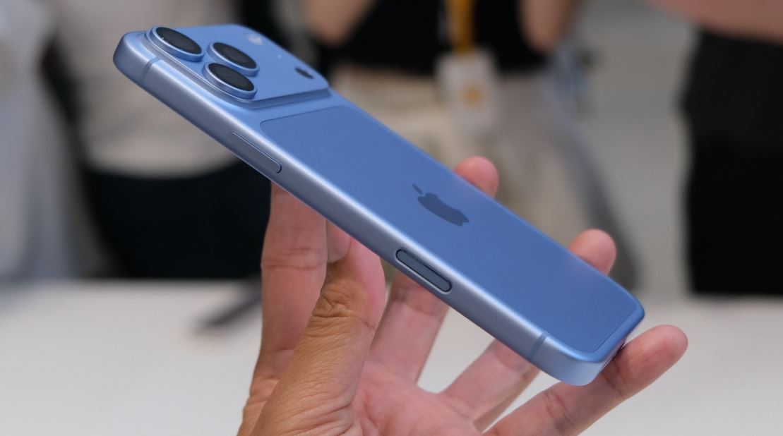 iPhone 18 Pro Max màu Băng Thanh