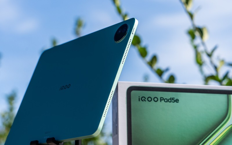 Dung lượng khủng 10,000mAh