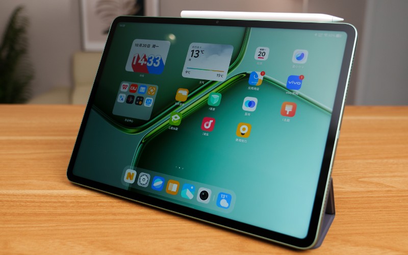 Màn hình LCD 2.8K 144Hz siêu mượt