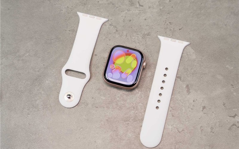 Bước 1: Kiểm tra ngoại hình và dây đeo