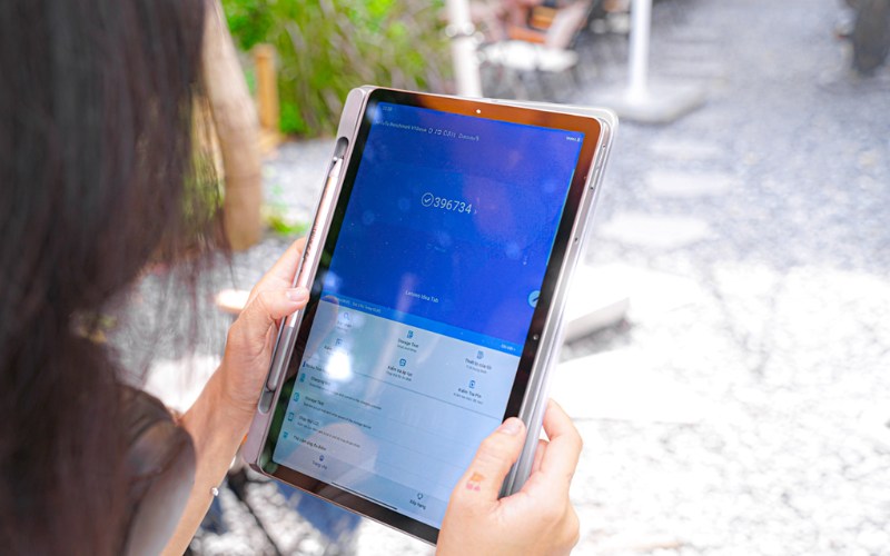 Hiệu năng ổn định với Dimensity 6300, có kết nối 5G