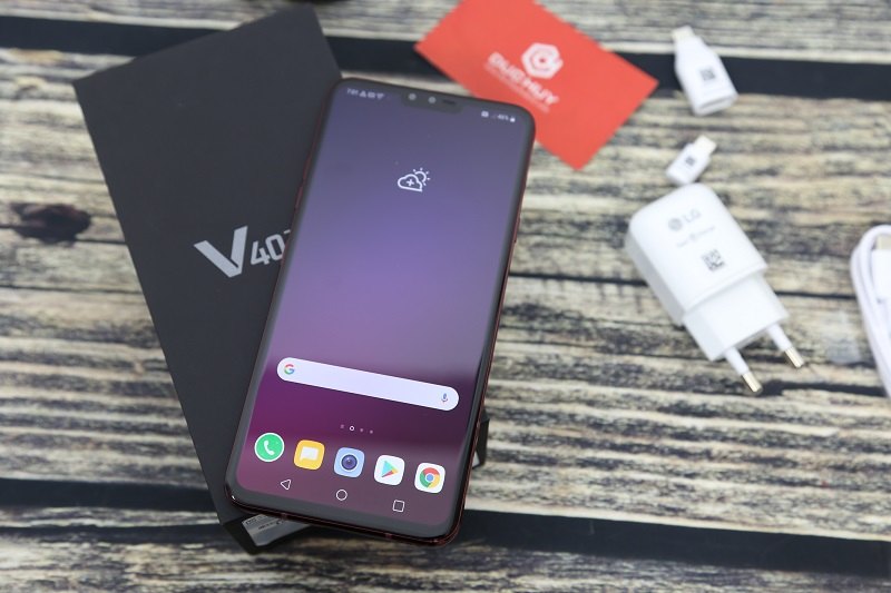 lg v40 thinq trang bị màn hình tai thỏ