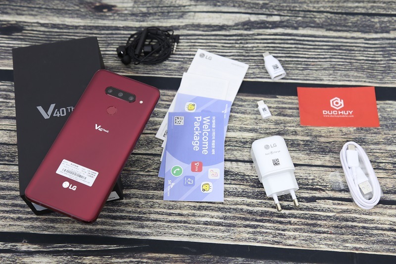  lg v40 thinq đi kèm phụ kiện 