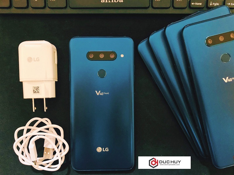 lg v40 thinq đánh giá thiết kế 