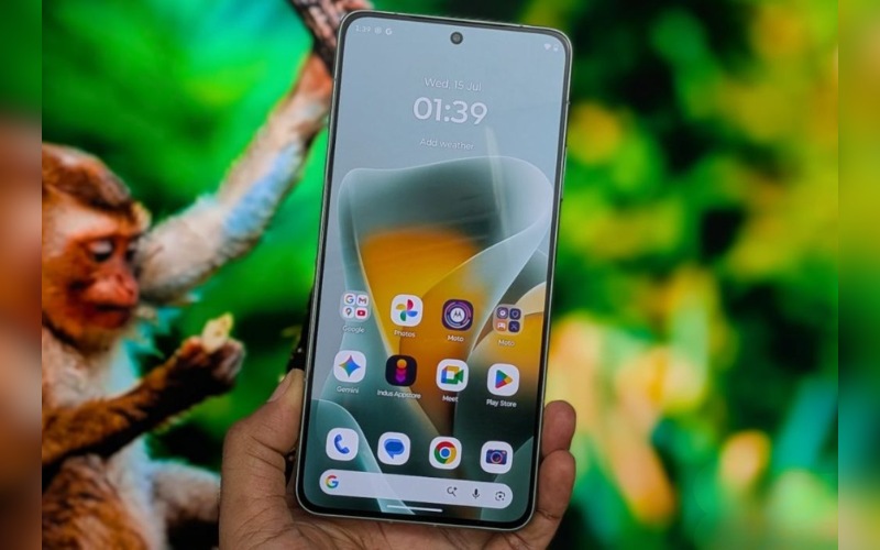 Màn hình LTPO AMOLED sáng 7000 nits