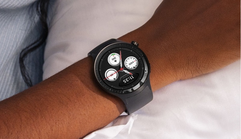 Motorola Moto Watch hỗ trợ kết nối đa dạng