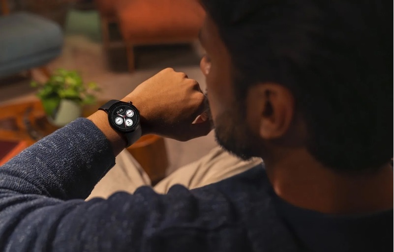 Motorola Moto Watch có tính năng chăm sóc sức khỏe toàn diện