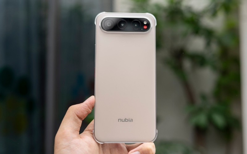 Thiết kế siêu mỏng 6.7mm