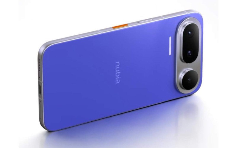 Pin 7000mAh đi kèm sạc 90W 