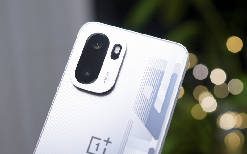 Hệ thống kép 50MP OIS