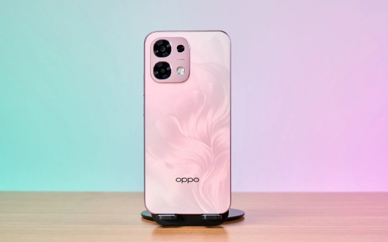 Pin 7000mAh và sạc nhanh 80W