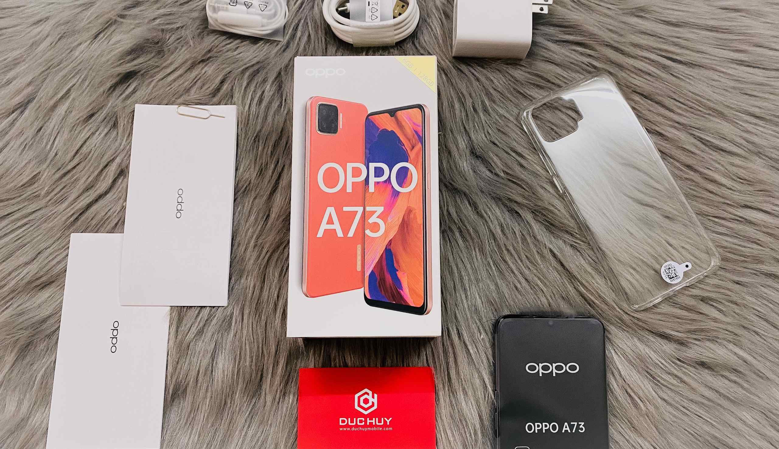 đập hộp oppo a73 tại đức huy mobile