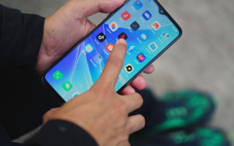 Kiểm tra phím cứng và ốp lưng