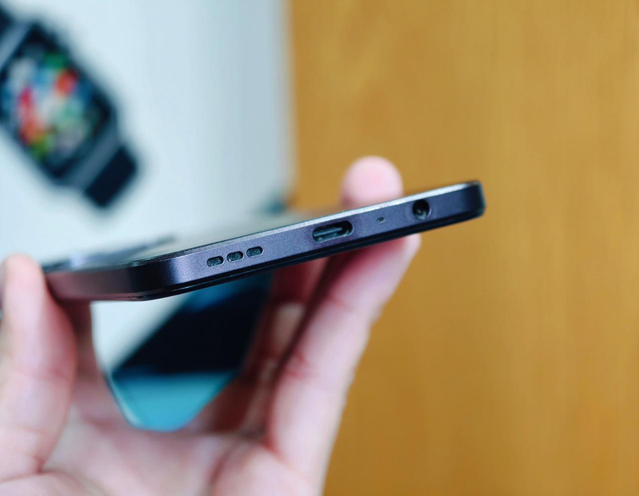 OPPO A3X 4GB 128GB có pin 5100mAh bền bỉ