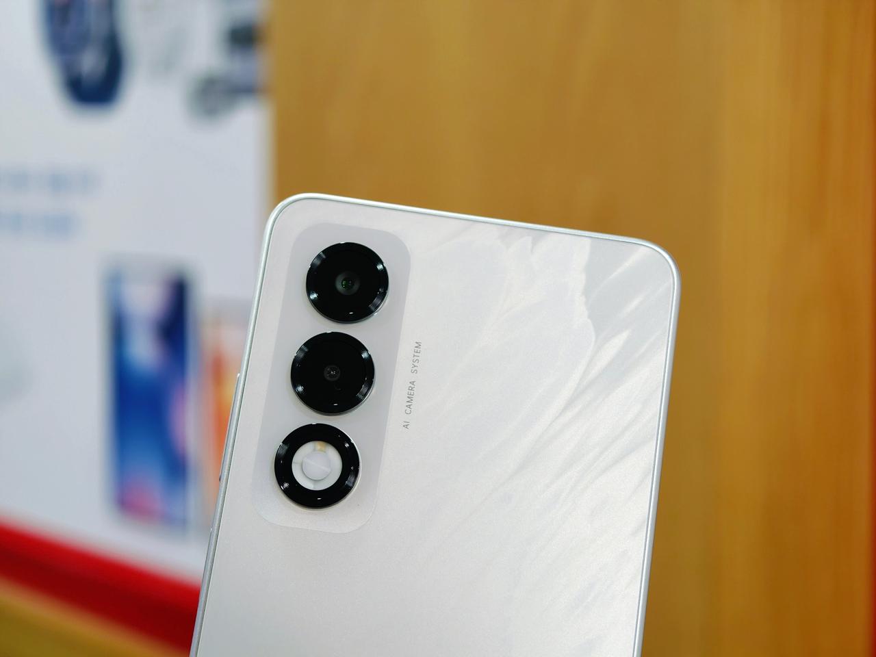 Camera chính nâng cấp 50MP