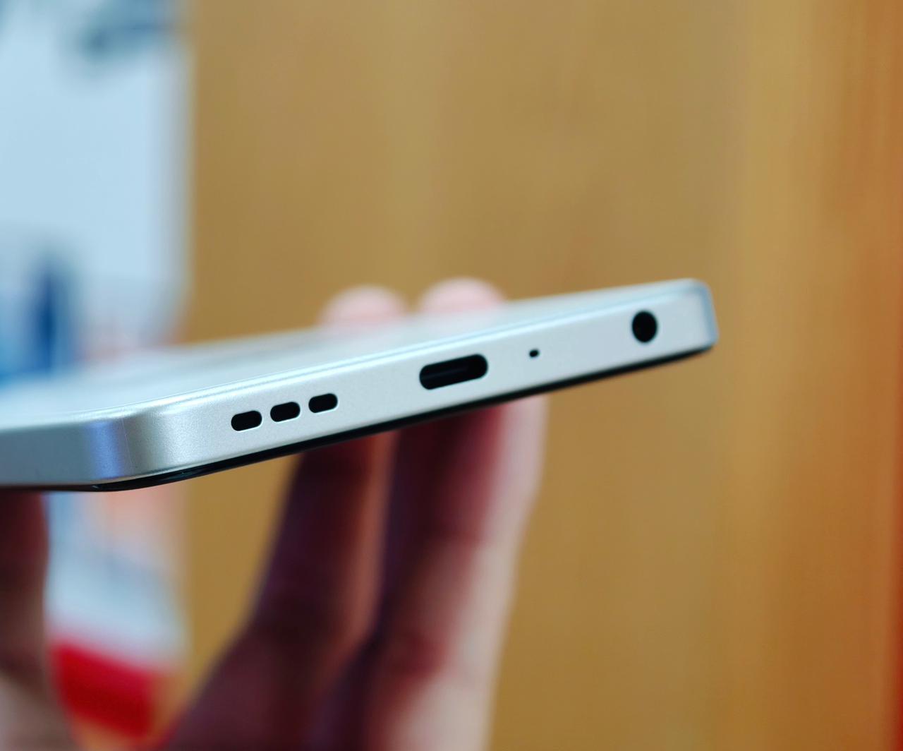 Chip Snapdragon 6s Gen 1 kết nối 4G, đa nhiệm mượt