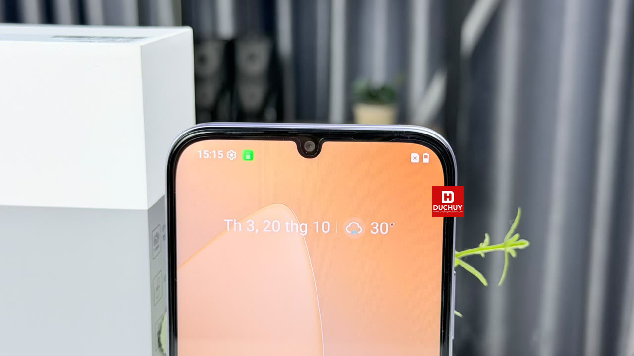 OPPO A6c được trang bị màn hình LCD 6,75 inch