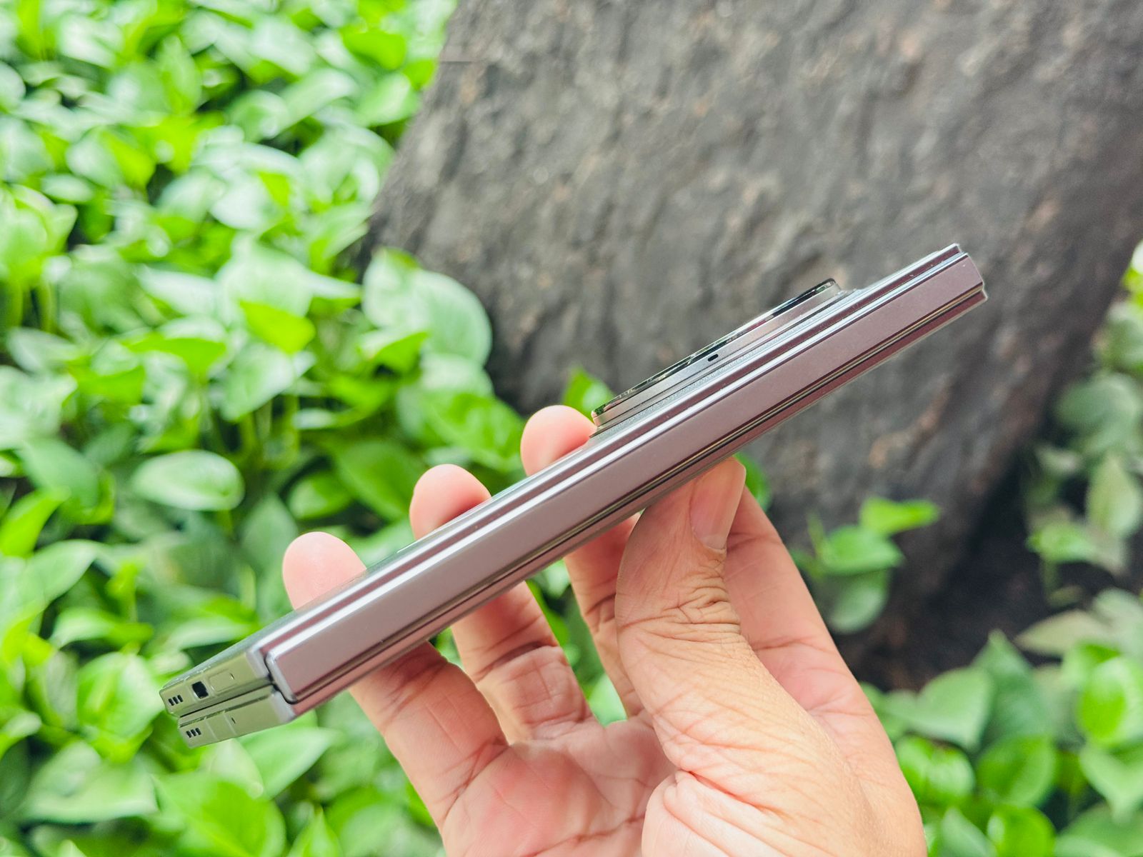 Cạnh viền Oppo Find N3 5G cũ đẹp keng
