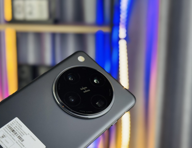 OPPO Find X9 Pro có camera tele tiềm vọng 200MP