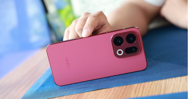 Trên tay OPPO Find X9 màu đỏ
