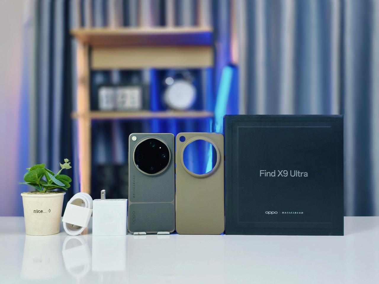 OPPO Find X9 Ultra có phụ kiện đầy đủ