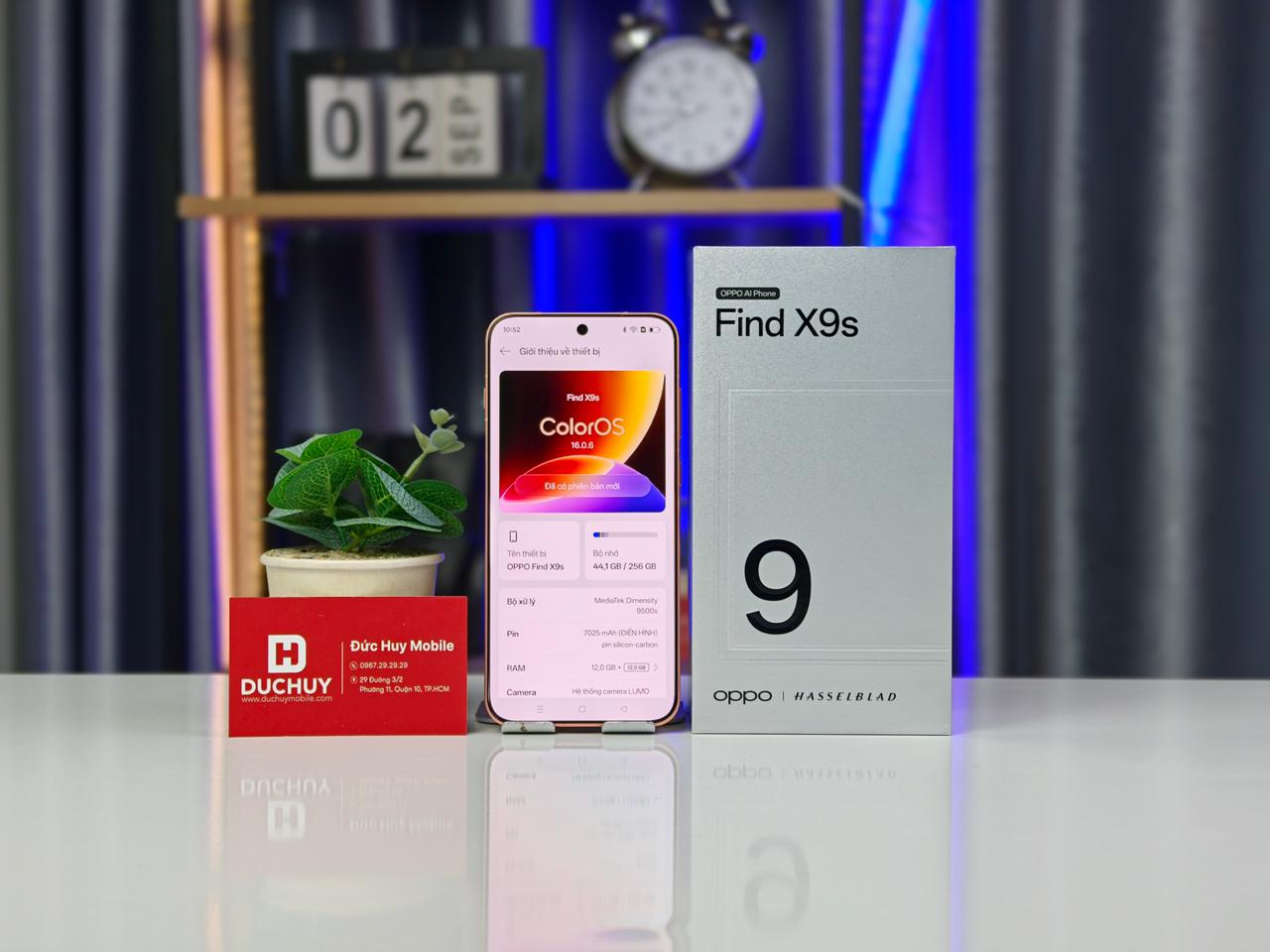 màn hình OPPO Find X9s có độ sáng tối đa đến 3,600 nits