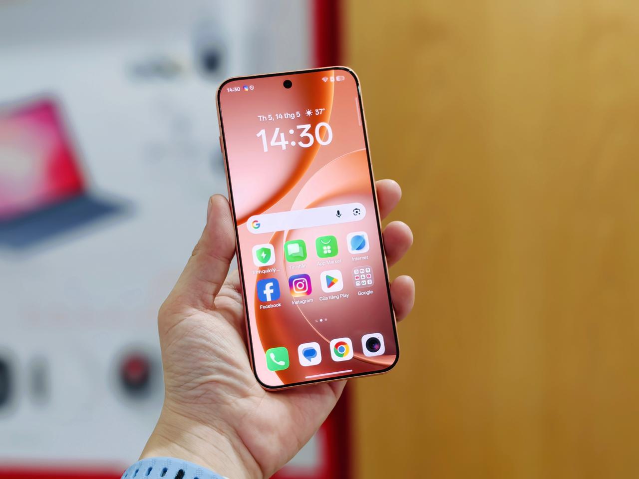Màn hình OPPO Find X9s có khả năng hiển thị đẹp