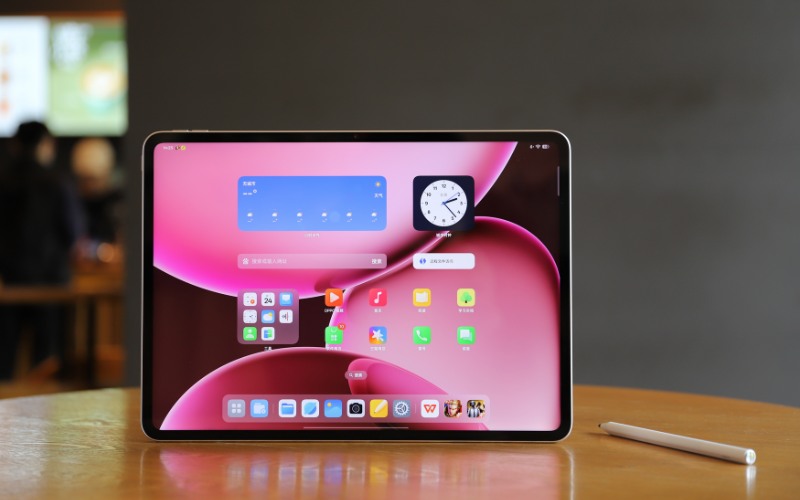 OPPO Pad 4 Pro có màn hình LCD độ phân giải 2K+ sắc nét