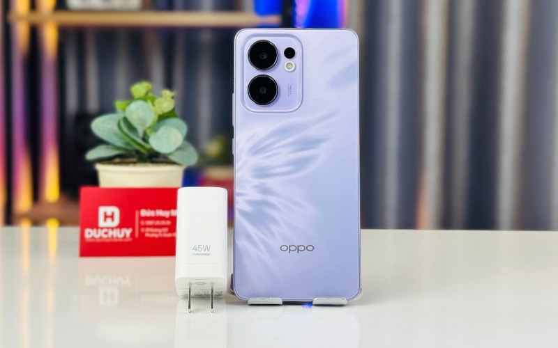Dung lượng pin 5800 mAh đủ dùng trong ngày