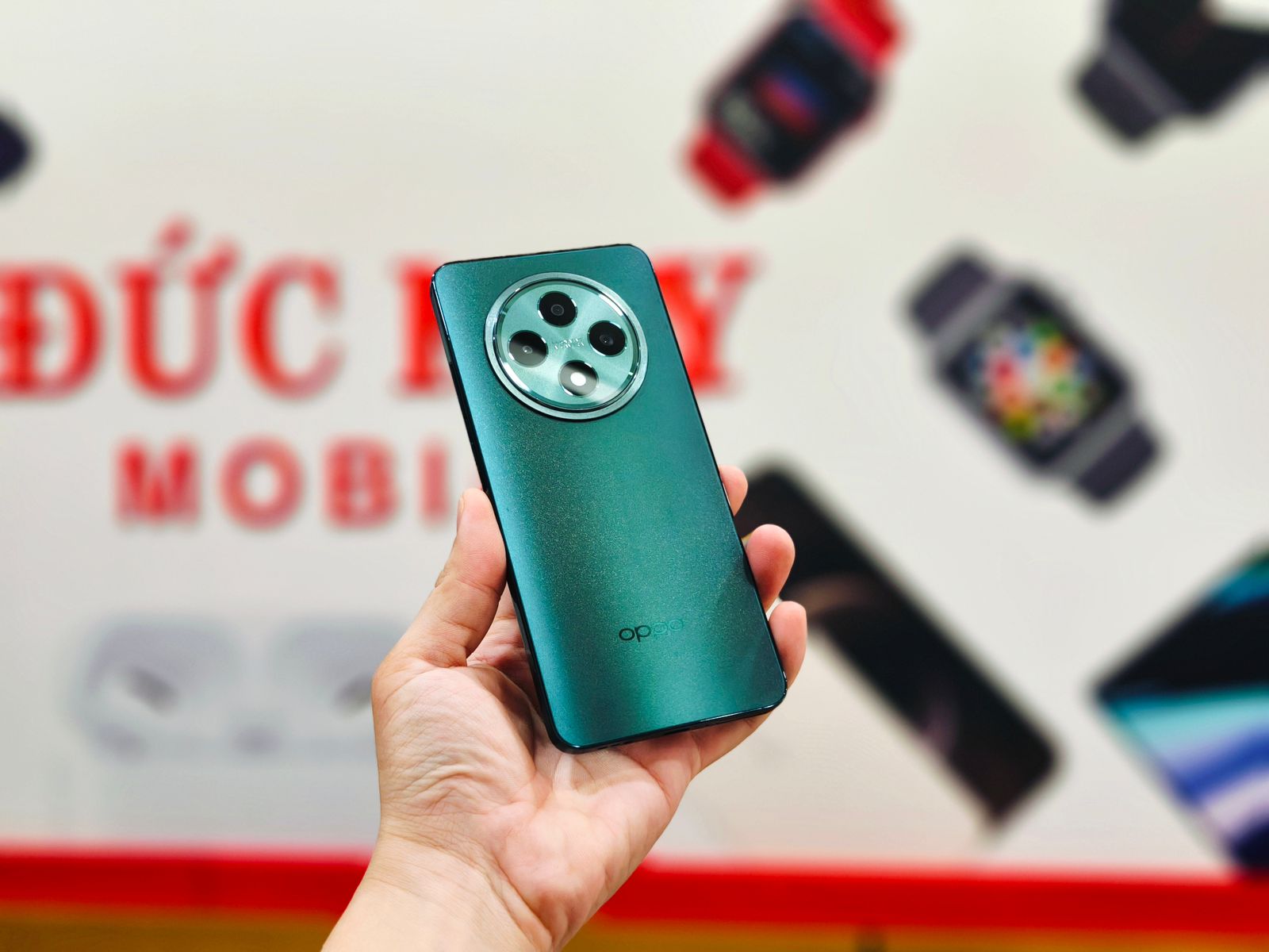 Camera OPPO Reno12 F 5G RAM 12GB cũ dùng cảm biến chính độ phân giải 50 MP