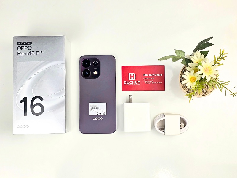 OPPO Reno 16 F có khả năng kháng nước ấn tượng