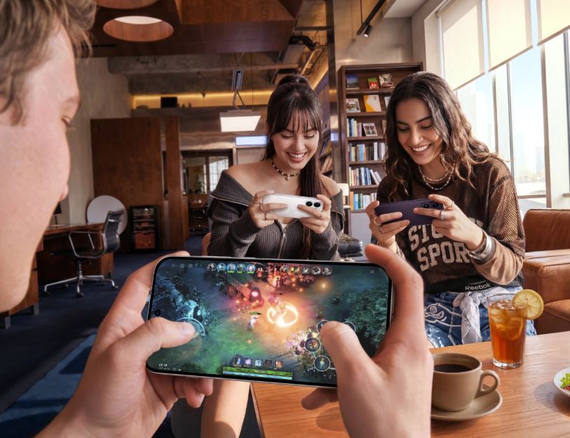 Màn hình OPPO Reno 16 Pro