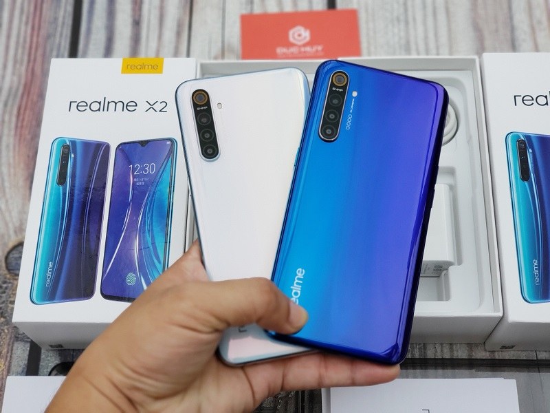 đánh giá realme x2 thiết kế 