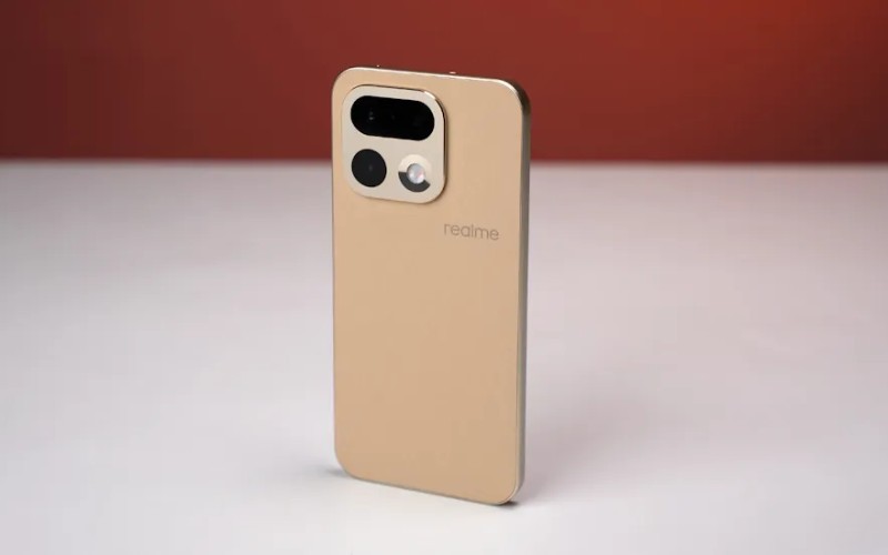 Pin 7000 mAh và sạc 80W