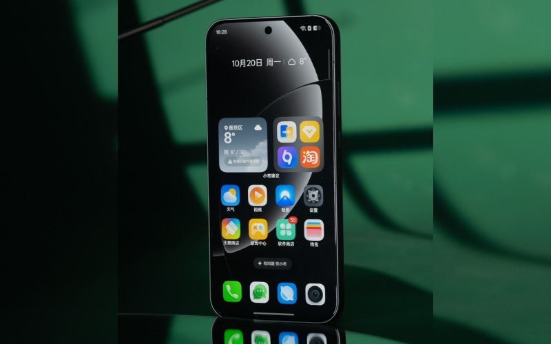 Màn hình AMOLED với độ sáng 7000 nits