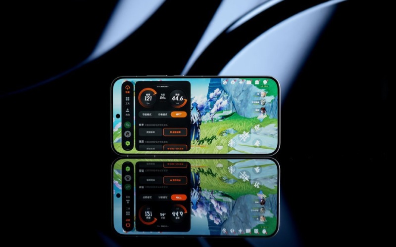 Pin 7000mAh và sạc nhanh 100W ấn tượng