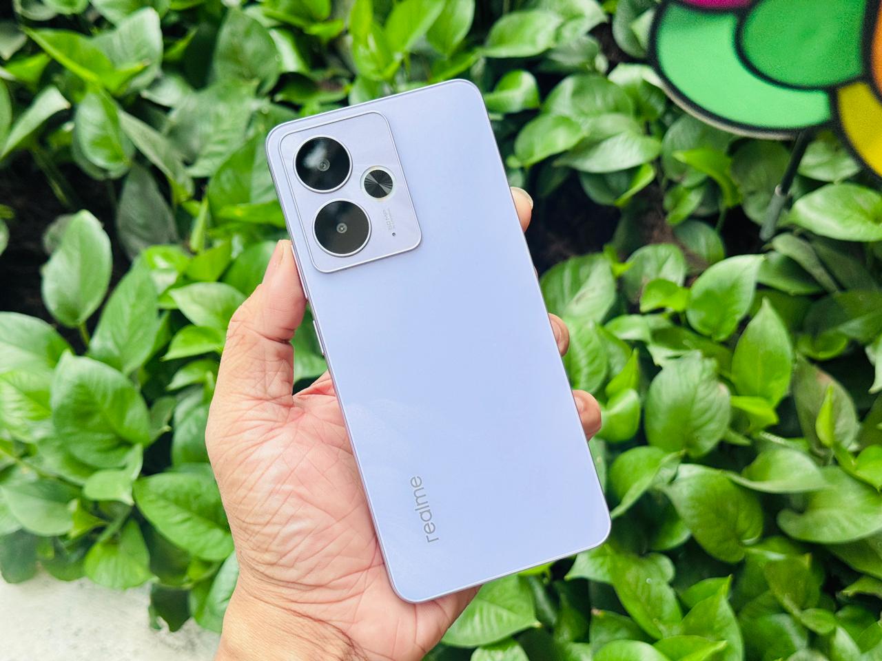 Realme 14T 5G 12GB | 256GB có khả năng kháng nước vượt trội