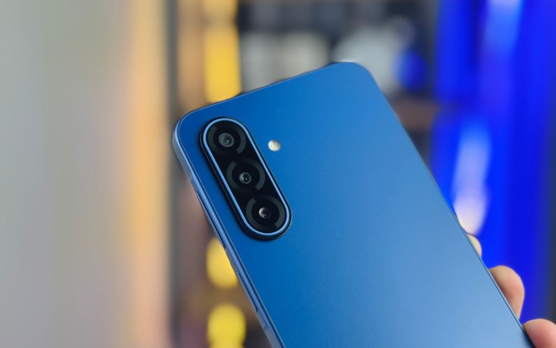 Bộ ba camera lên đến 50MP