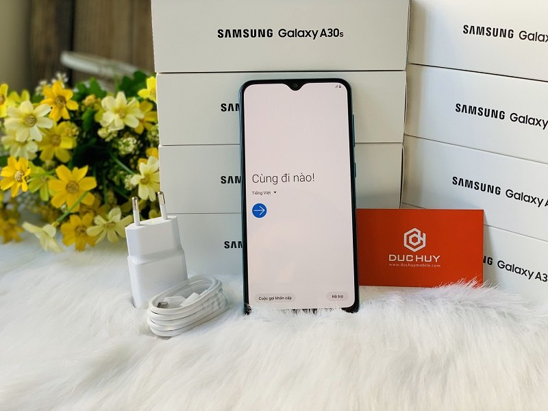 đánh giá galaxy a30s màn hình